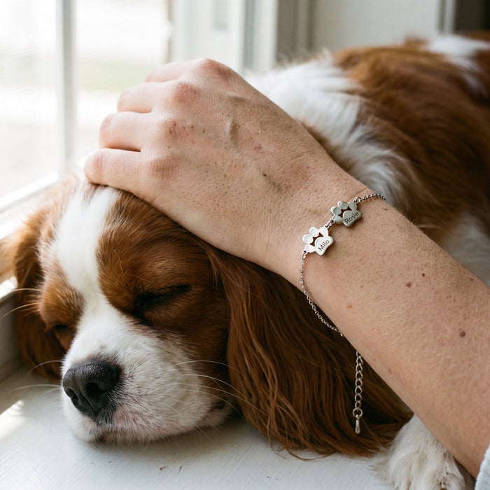 Dainty and light